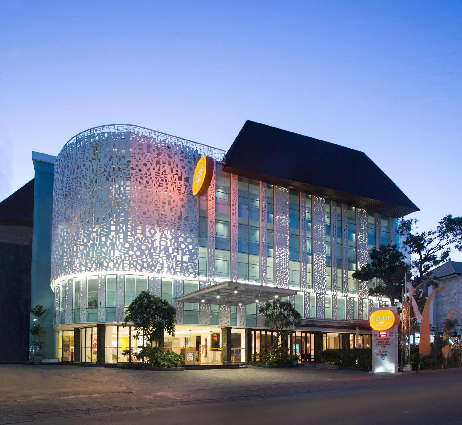 Harris Hotel Raya Kuta  Ngoại thất bức ảnh