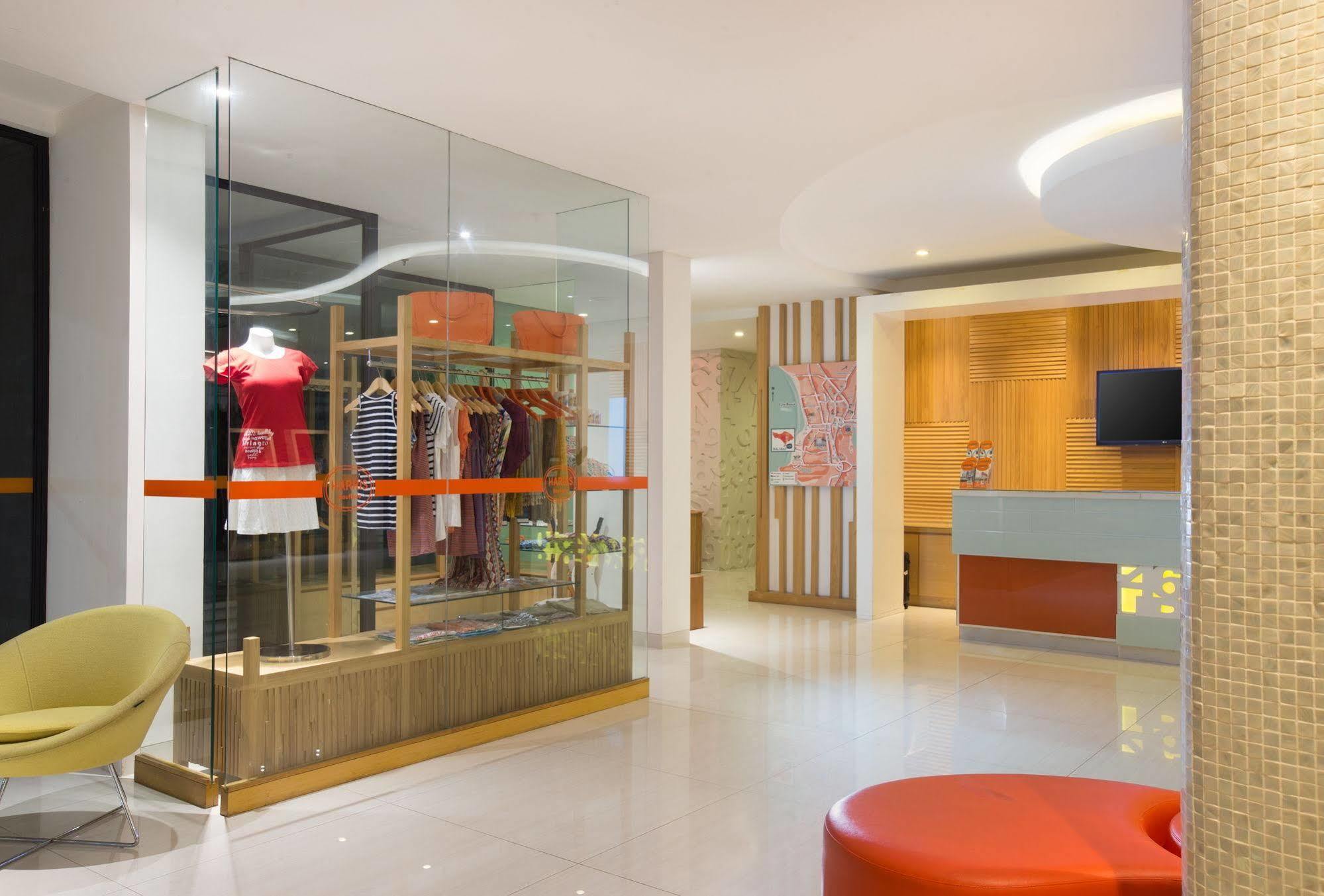Harris Hotel Raya Kuta  Ngoại thất bức ảnh