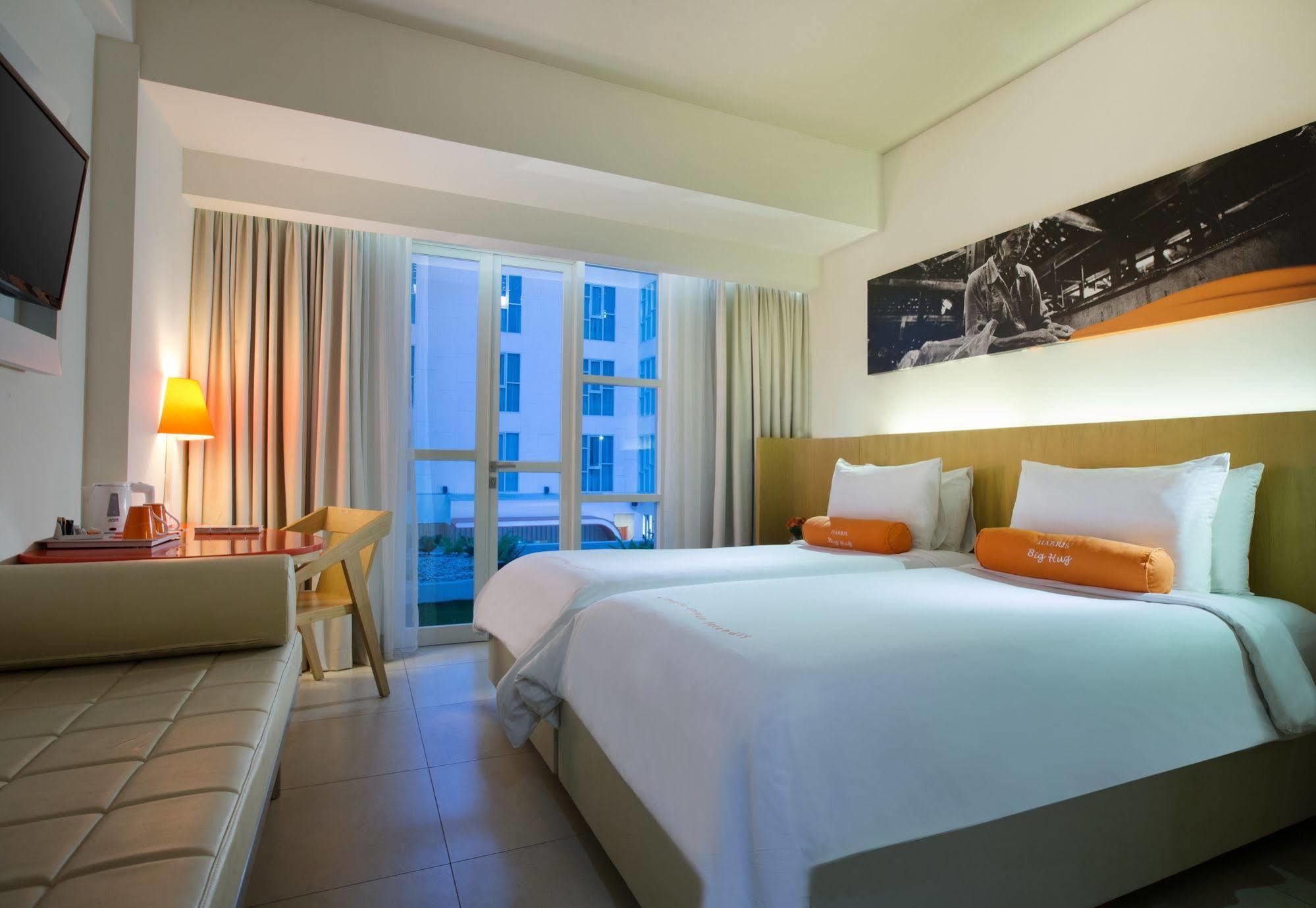 Harris Hotel Raya Kuta  Ngoại thất bức ảnh