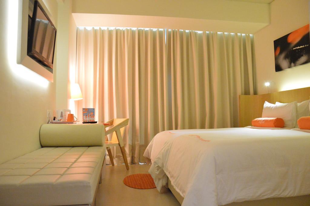 Harris Hotel Raya Kuta  Ngoại thất bức ảnh