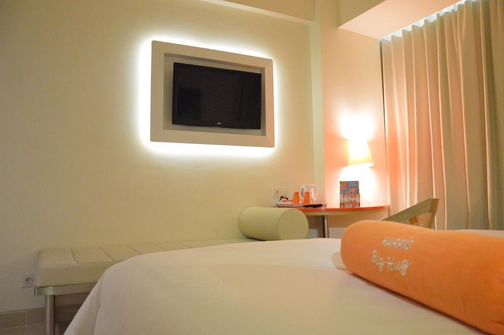 Harris Hotel Raya Kuta  Ngoại thất bức ảnh