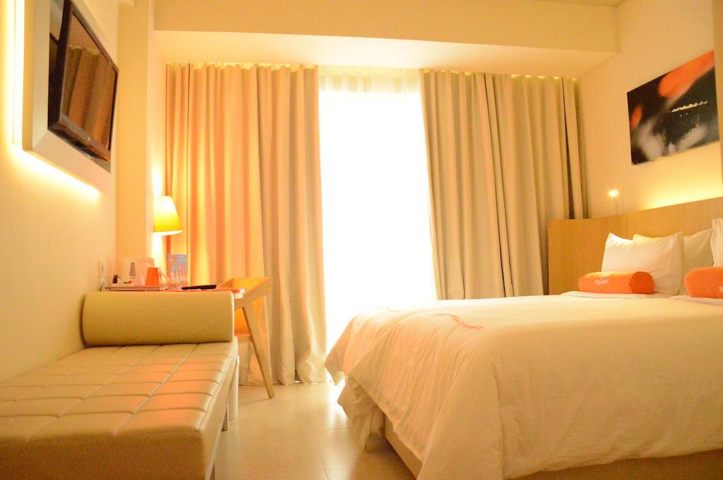 Harris Hotel Raya Kuta  Ngoại thất bức ảnh